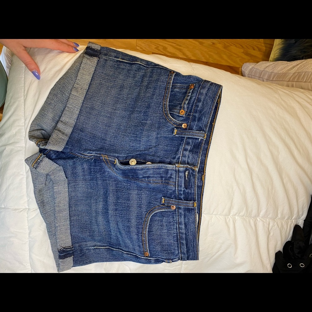 Levi’s cuff Jean shorts